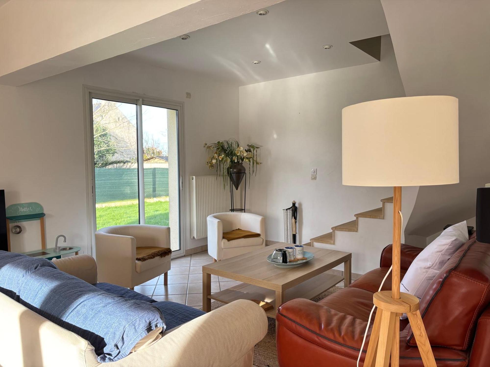 Villa Maison Arromanches: Spacious 5-bedroom With Garden, Near Tracy-sur-Mer